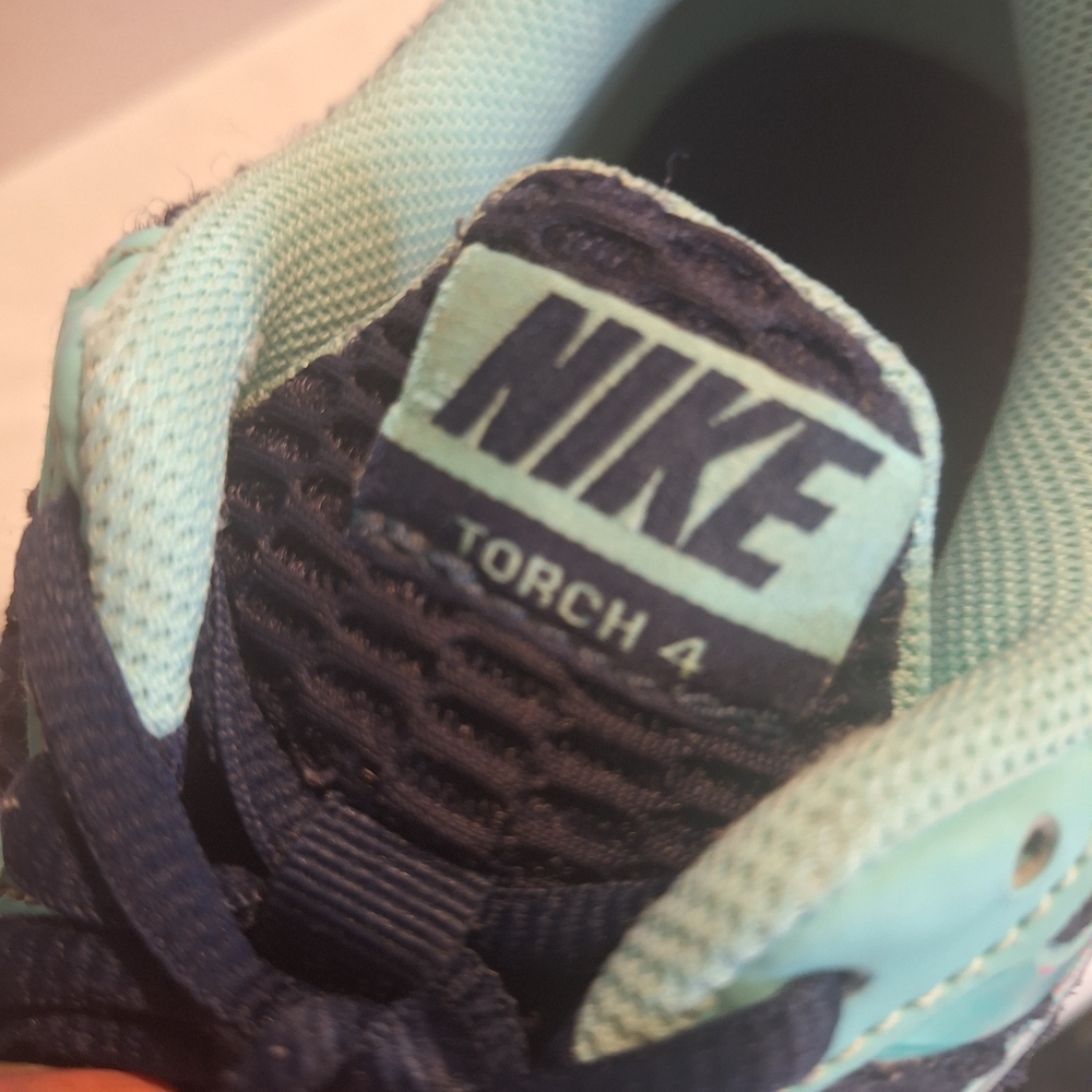 Nike Air Max Torch 4 Women's Sneakers Shoes. Size 9.5 - Picture 8 of 12